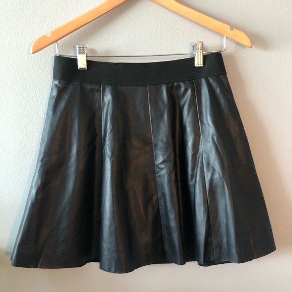Forever 21 Pleather Skater Skirt - Picture 2 of 4